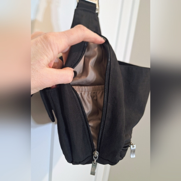 Baggalini Modern Everywhere Bag Crossbody Black Nylon Travel Pockets Adj Strap - Picture 6 of 13